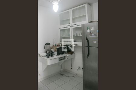 Cozinha de casa de condomínio para alugar com 3 quartos, 70m² em Stella Maris, Salvador