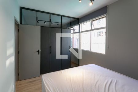 Quarto 1 de apartamento para alugar com 1 quarto, 50m² em Lourdes, Belo Horizonte