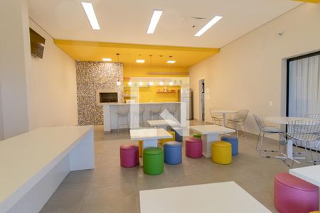 Casa para alugar com 52m², 2 quartos e 2 vagasÁrea comum - Salão de festas