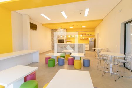 Casa para alugar com 52m², 2 quartos e 2 vagasÁrea comum - Salão de festas