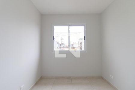 Quarto 1 de casa para alugar com 2 quartos, 52m² em Campo de Santana, Curitiba
