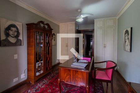 Apartamento à venda com 383m², 3 quartos e 4 vagasQuarto 3