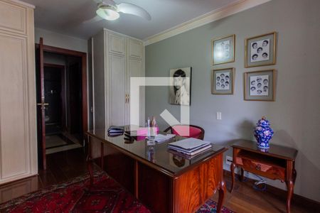 Apartamento à venda com 383m², 3 quartos e 4 vagasQuarto 3