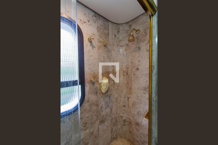 Apartamento à venda com 383m², 3 quartos e 4 vagasBanheiro da Suíte 2