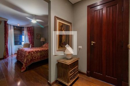 Apartamento à venda com 383m², 3 quartos e 4 vagasQuarto 2 - Suíte