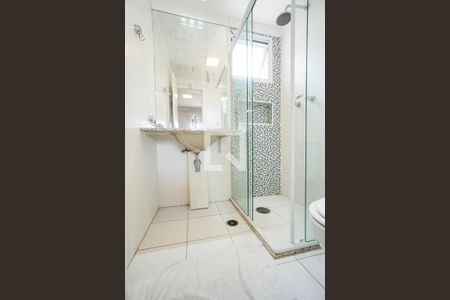 Apartamento à venda com 250m², 4 quartos e 4 vagasBanheiro da suíte 03