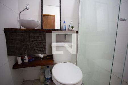 Casa de condomínio para alugar com 24m², 1 quarto e 1 vaga Casa de condomínio para alugar com 24m², 1 quarto e 1 vagaBANHEIRO