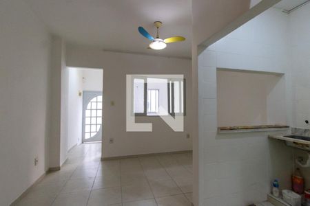 Sala de casa de condomínio à venda com 2 quartos, 85m² em Botafogo, Rio de Janeiro