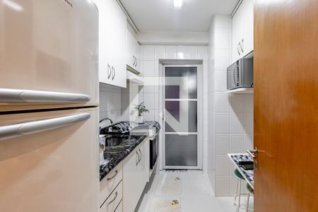 Apartamento à venda com 70m², 2 quartos e 2 vagas Apartamento à venda com 70m², 2 quartos e 2 vagasCozinha
