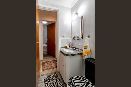 Apartamento à venda com 70m², 2 quartos e 2 vagas Apartamento à venda com 70m², 2 quartos e 2 vagasBanheiro 02