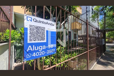 PLACA de apartamento para alugar com 2 quartos, 86m² em Rio Branco, Porto Alegre