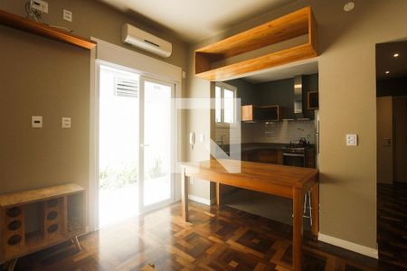 Sala de apartamento para alugar com 2 quartos, 86m² em Rio Branco, Porto Alegre