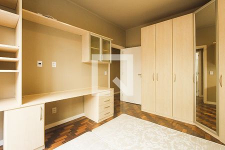 Quarto 1 de apartamento para alugar com 2 quartos, 86m² em Rio Branco, Porto Alegre