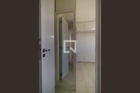 Quarto 2 de apartamento para alugar com 2 quartos, 40m² em Vila Andrade, São Paulo