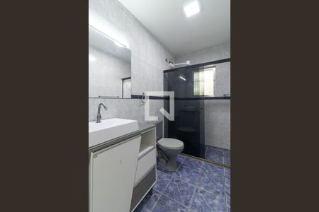 Casa à venda com 150m², 4 quartos e 2 vagasBanheiro 1