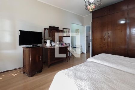 Casa à venda com 300m², 3 quartos e 3 vagasSuíte