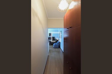 Casa à venda com 300m², 3 quartos e 3 vagasCorredor