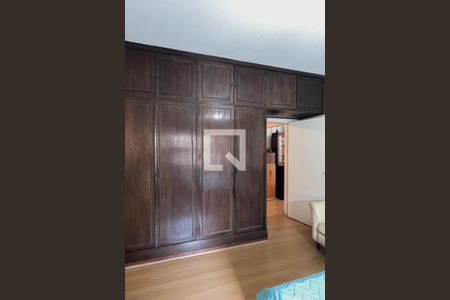 Casa à venda com 300m², 3 quartos e 3 vagasQuarto 2