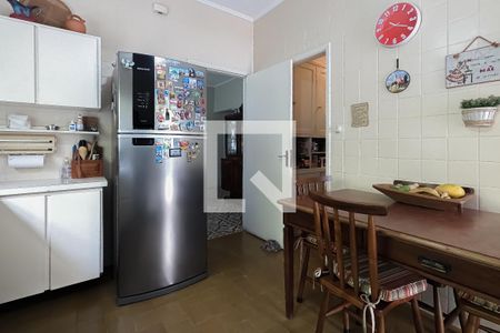 Casa à venda com 300m², 3 quartos e 3 vagasCozinha