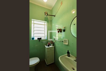 Casa à venda com 300m², 3 quartos e 3 vagasBanheiro de Serviço