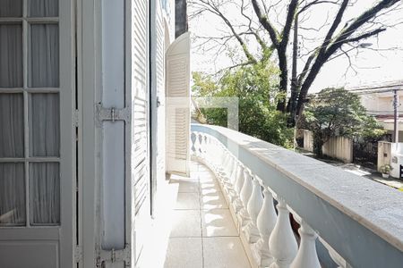 Casa à venda com 300m², 3 quartos e 3 vagasVaranda