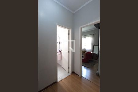 Casa à venda com 300m², 3 quartos e 3 vagasCorredor