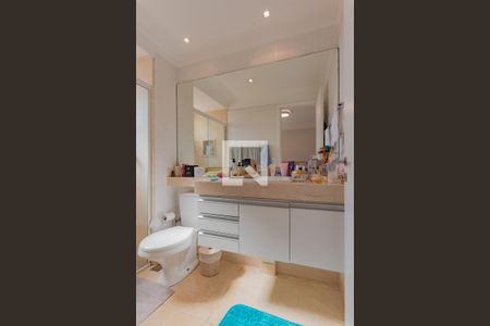 Apartamento à venda com 129m², 3 quartos e 3 vagasBanheiro da Suíte 1