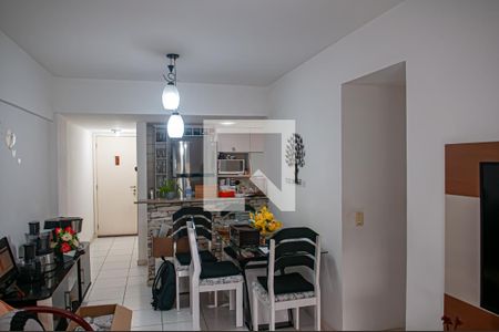 sala de apartamento para alugar com 2 quartos, 58m² em Pechincha, Rio de Janeiro