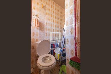 Casa para alugar com 120m², 3 quartos e 3 vagasBanheiro de Serviço