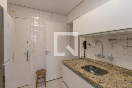 Cozinha de apartamento para alugar com 2 quartos, 82m² em Jardim Aeroporto, São Paulo