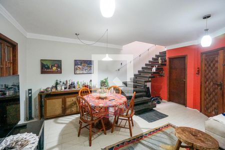 Sala de casa à venda com 3 quartos, 250m² em Chácara Califórnia, São Paulo