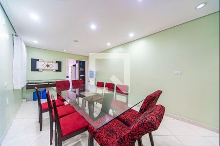 Casa à venda com 302m², 4 quartos e 2 vagas Casa à venda com 302m², 4 quartos e 2 vagasSala de Jantar