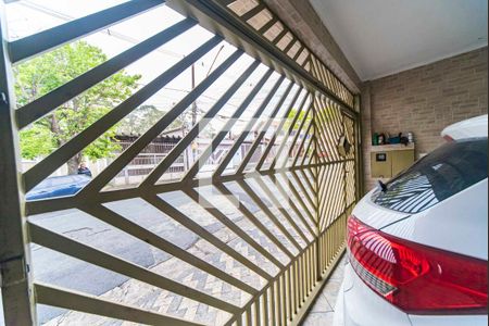 Casa à venda com 302m², 4 quartos e 2 vagas Casa à venda com 302m², 4 quartos e 2 vagasGaragem