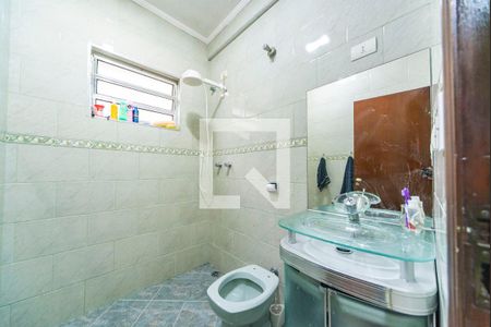 Casa à venda com 302m², 4 quartos e 2 vagas Casa à venda com 302m², 4 quartos e 2 vagasBanheiro Social