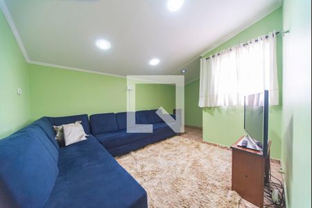 Casa à venda com 302m², 4 quartos e 2 vagas Casa à venda com 302m², 4 quartos e 2 vagasSala de TV