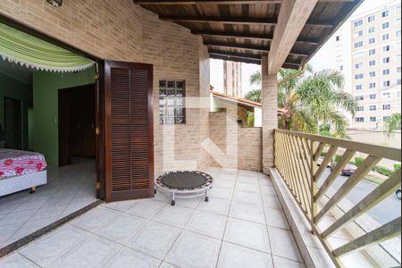 Casa à venda com 302m², 4 quartos e 2 vagas Casa à venda com 302m², 4 quartos e 2 vagasVaranda do Quarto 1