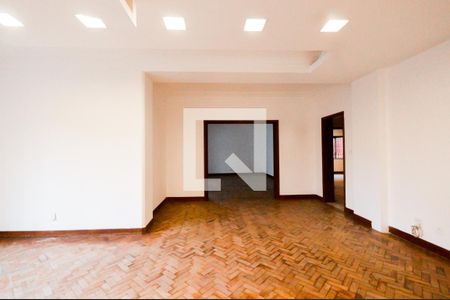 Sala 1 de casa para alugar com 4 quartos, 400m² em Pacaembu, São Paulo