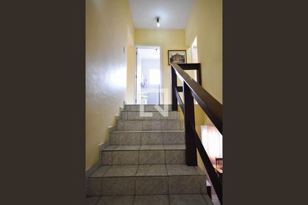 Escada de casa à venda com 3 quartos, 340m² em Parque Monte Alegre, Taboão da Serra