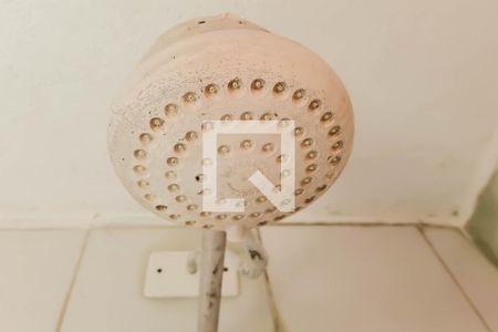 Detalhde do Banheiro de Serviço de casa de condomínio para alugar com 2 quartos, 46m² em Enseada, Guarujá