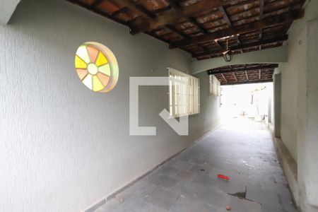 Casa à venda com 250m², 5 quartos e 4 vagas Casa à venda com 250m², 5 quartos e 4 vagasGaragem