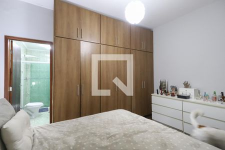 Casa à venda com 250m², 5 quartos e 4 vagas Casa à venda com 250m², 5 quartos e 4 vagasSuíte 1