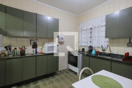 Casa à venda com 250m², 5 quartos e 4 vagas Casa à venda com 250m², 5 quartos e 4 vagasCozinha