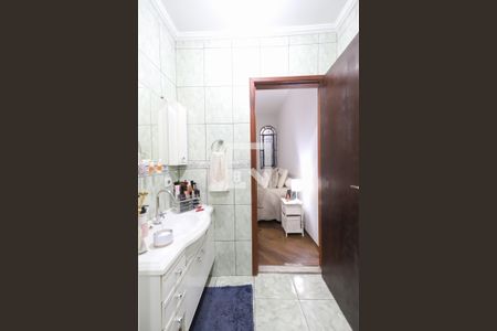 Casa à venda com 250m², 5 quartos e 4 vagas Casa à venda com 250m², 5 quartos e 4 vagasBanheiro da Suíte 1