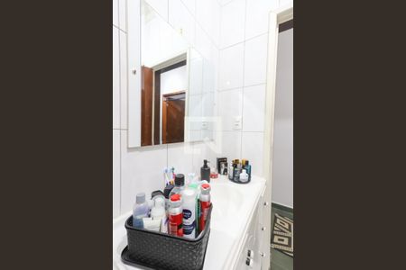 Casa à venda com 250m², 5 quartos e 4 vagas Casa à venda com 250m², 5 quartos e 4 vagasBanheiro