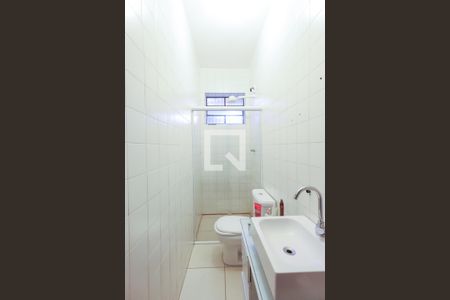 Casa à venda com 250m², 5 quartos e 4 vagas Casa à venda com 250m², 5 quartos e 4 vagasBanheiro da Suíte 2