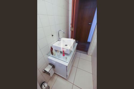 Casa à venda com 250m², 5 quartos e 4 vagas Casa à venda com 250m², 5 quartos e 4 vagasBanheiro da Suíte 2