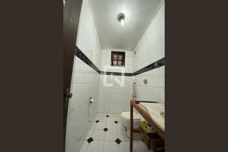 Casa para alugar com 250m², 4 quartos e 4 vagasBanheiro 3