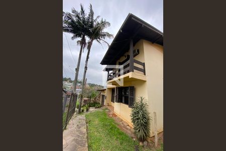 Casa para alugar com 250m², 4 quartos e 4 vagasFachada