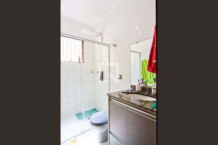 Casa à venda com 150m², 3 quartos e 2 vagas Casa à venda com 150m², 3 quartos e 2 vagasBanheiro