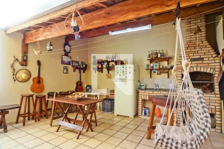 Casa à venda com 150m², 3 quartos e 2 vagas Casa à venda com 150m², 3 quartos e 2 vagasÁrea Externa